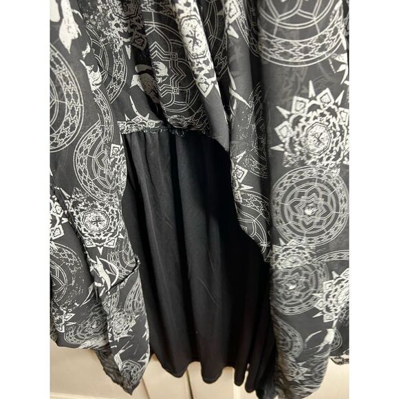 The Witcher Yennefer Symbols Bell Sleeve Dress Plus Size - Picture 7 of 9